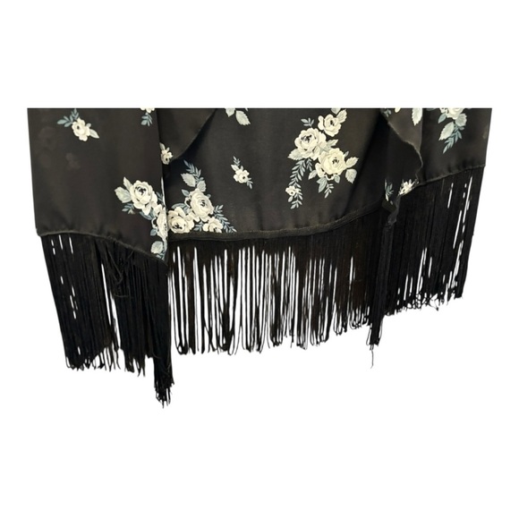 LuLaRoe Monroe Floral Fringe Kimono Cardigan Size Medium (M) - Picture 7 of 7